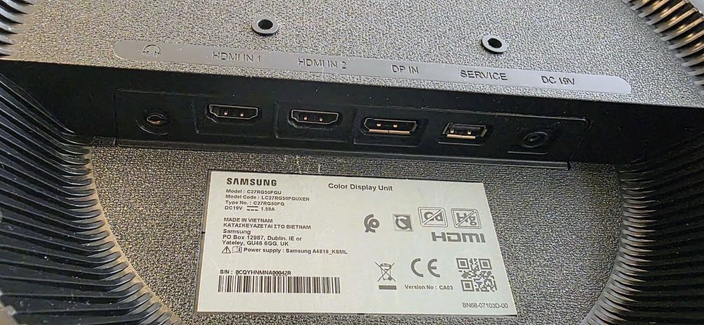 Monitor zakrzywiony Samsung - 27 cali