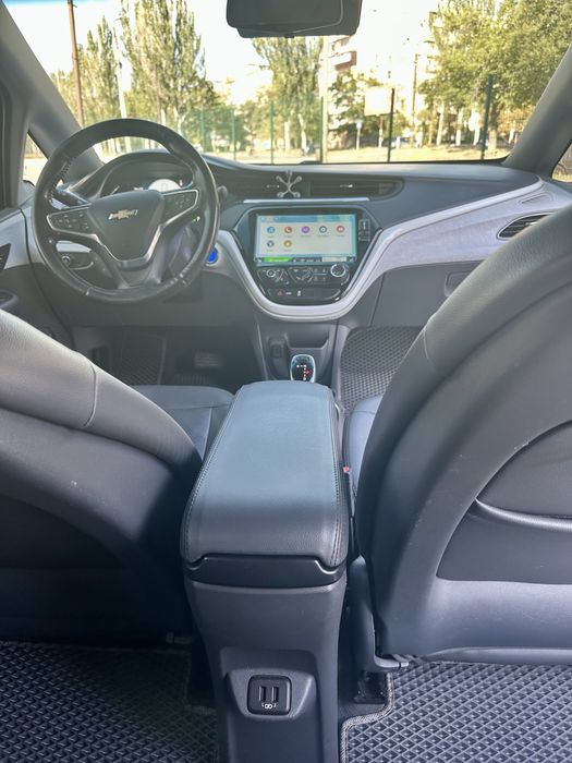 Chevrolet bolt ev 2018 premier
