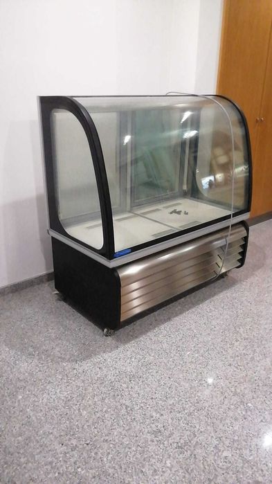 Vitrine de Pastelaria para restauração e hotelaria