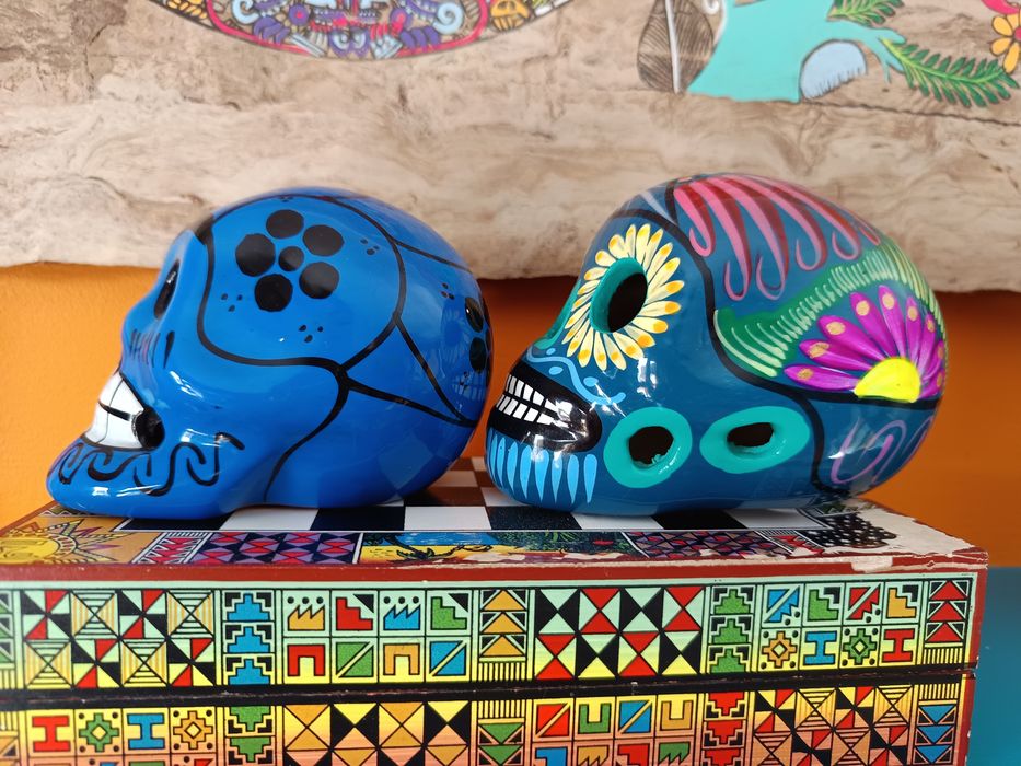 Caveiras mexicanas pintadas