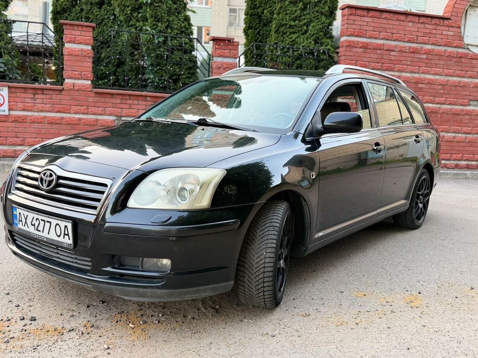 Продам Toyota Avensis 2005 року випуску