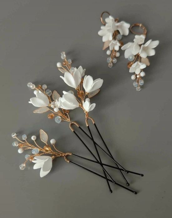 Komplet biżuterii kolczyki i 3 kokówki