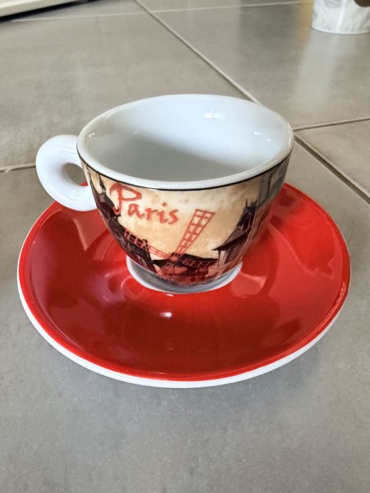 2 taças de  cafe novas