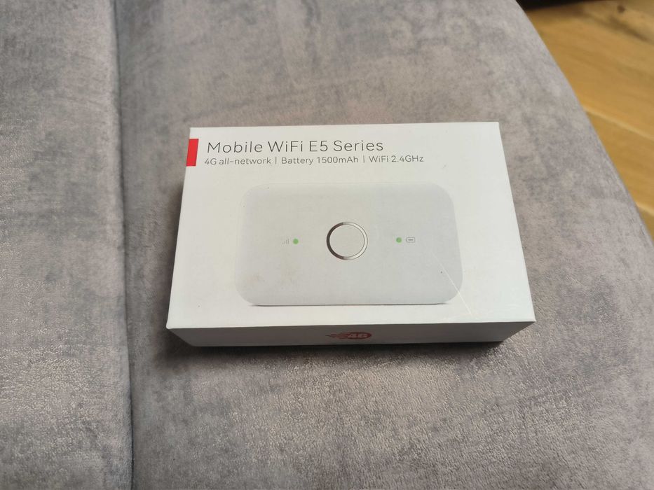 Продам роутер Huawei E5573