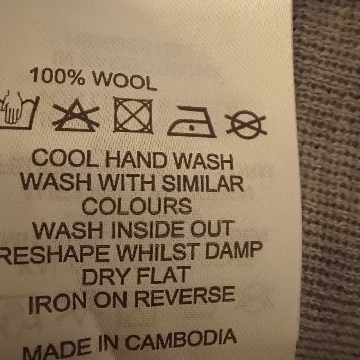 COERCION 100% wełna merino sweter śliczny dla L/XL