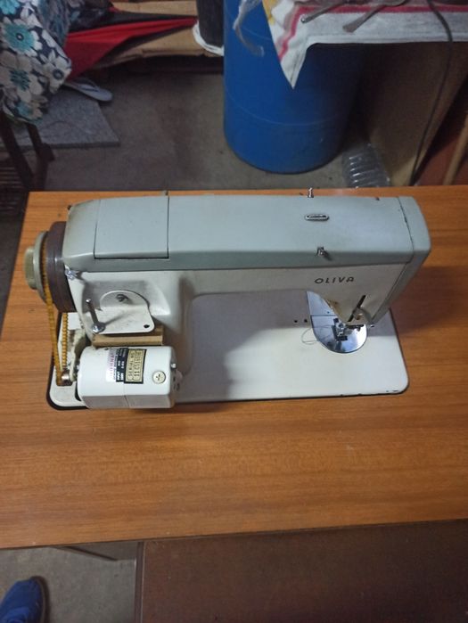 Máquina de costura Oliva CL62