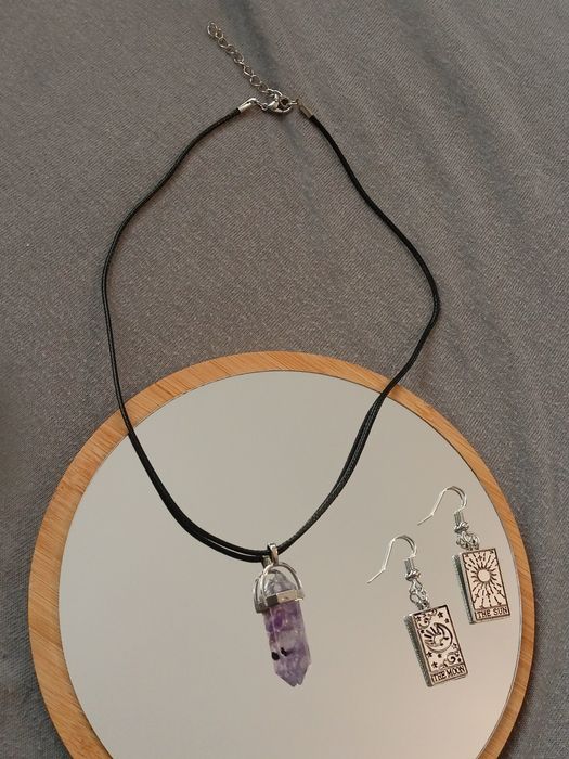naszyjnik rzemykowy z zawieszką kamień kryształ witch alternative