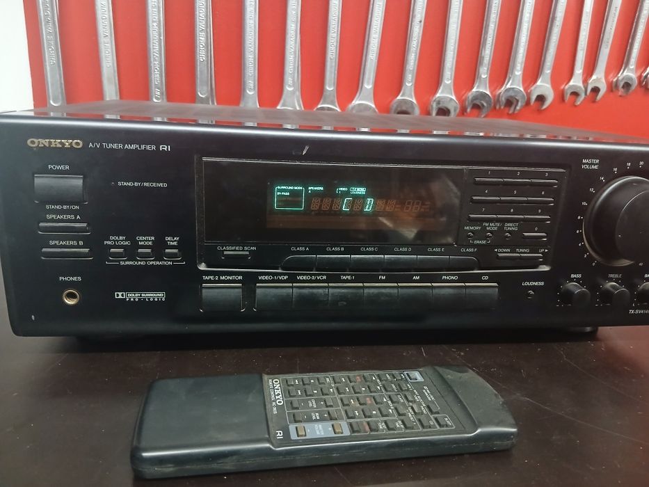 Onkyo amplituner plus antena
