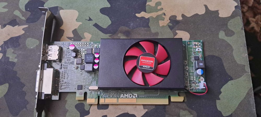 Видеокарта AMD Radeon R5 240 1Gb PCI-Ex DDR3 64bit