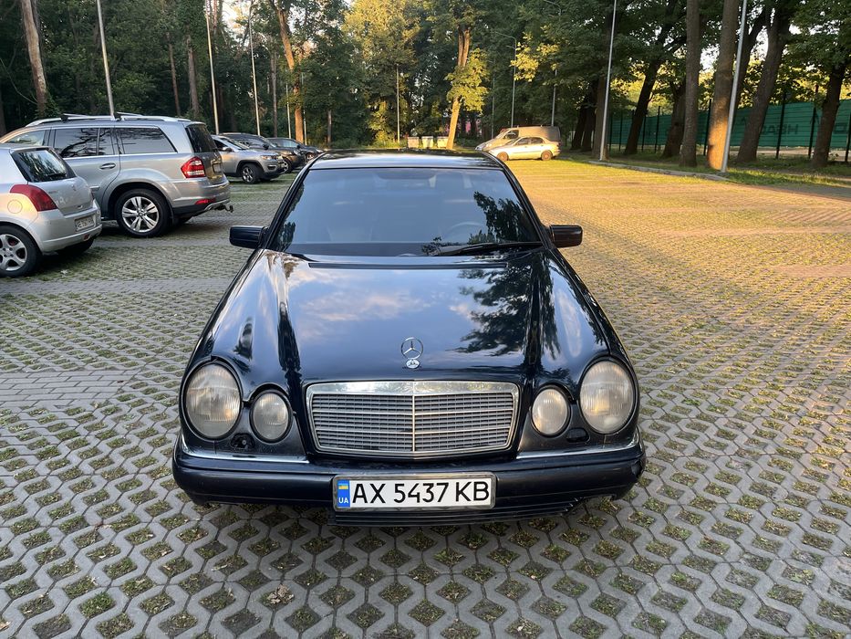Продам mercedes w210 2,8