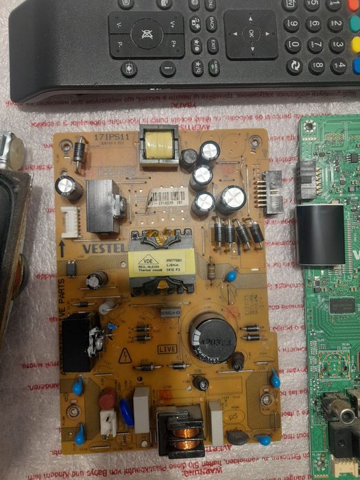 peças fonte 17ips11 e placa tv 17MB55