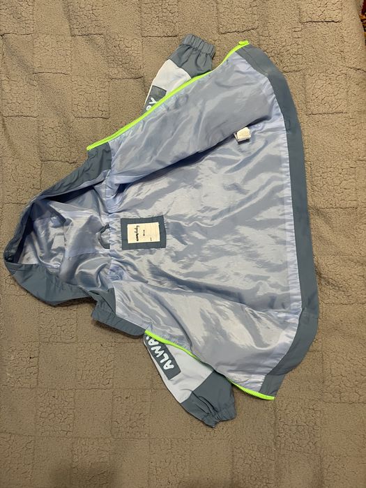 Тоненька куртка від Sinsay вітрозахисна 80 розмір