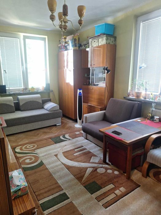 Sprzedam bezpośrednio  kawalerkę 30,3m,Kasprowicza 270m do metra cegła