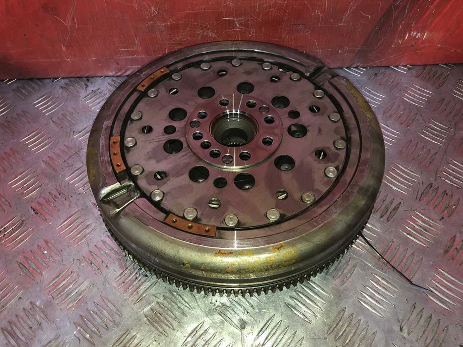 Зчеплення кошик диск маховик Mercedes B W246 A0262500501 1.6 бензин Мерседес Б В 246 Сцепление корзина диск маховик щеплення