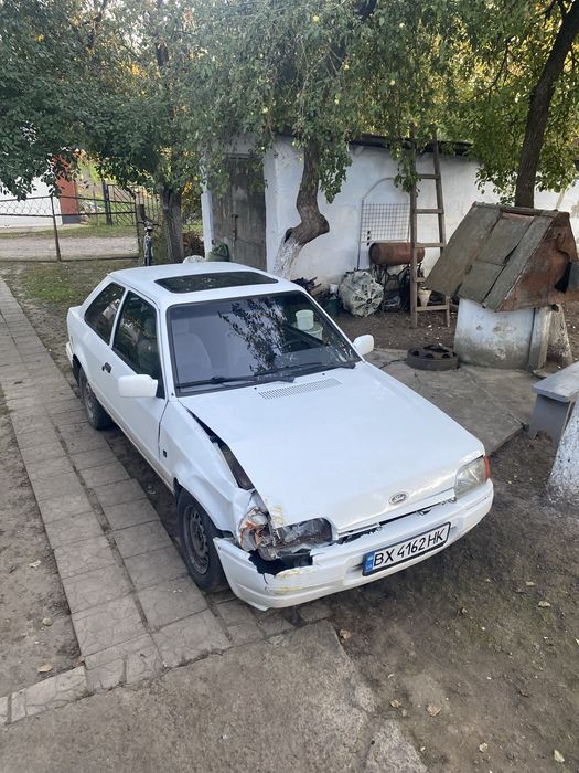 Ford escort 1989