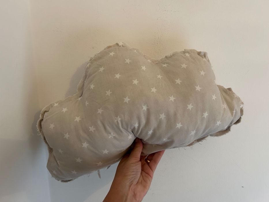 Almofadas decorativas para quarto de menina