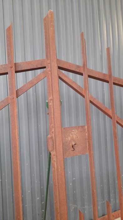 Portão em ferro forjado