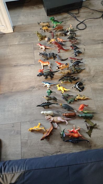 Figurki dinozaury safari 52 szt