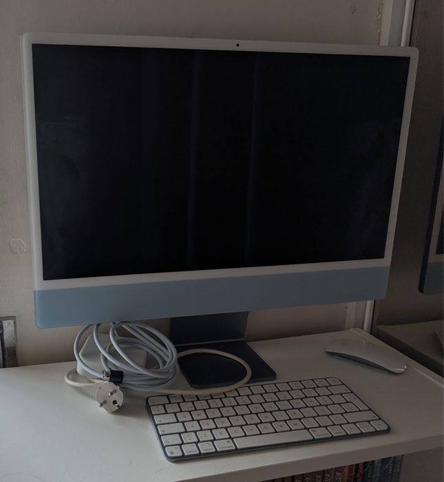 iMac Apple 24" M1 Azul | 8GB RAM | 256GB SSD | Ecrã com defeito