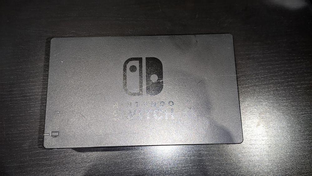 Nintendo Switch Completa + Jogo MK11 (Todos os Acessórios)