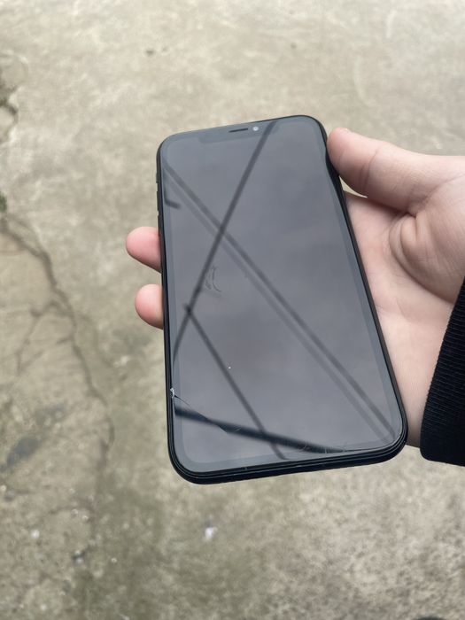 Iphone xr 64 gb.