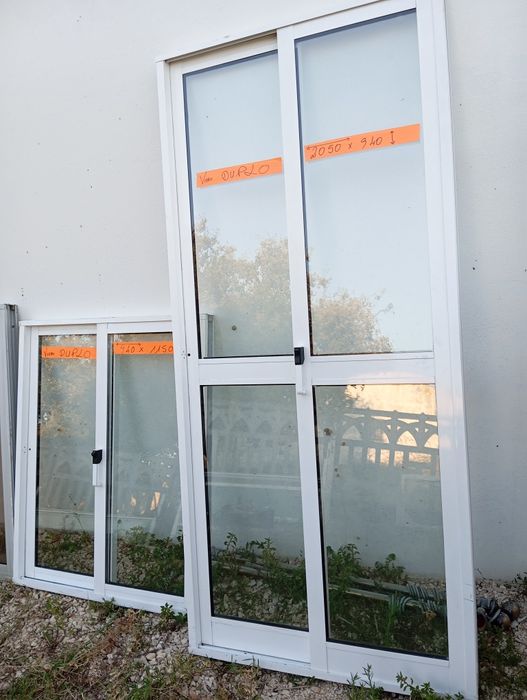 Janelas de alumínio com vidro duplo e simples