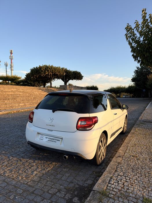Citroën DS3 1.4 HDI Automático So Chic foto 3