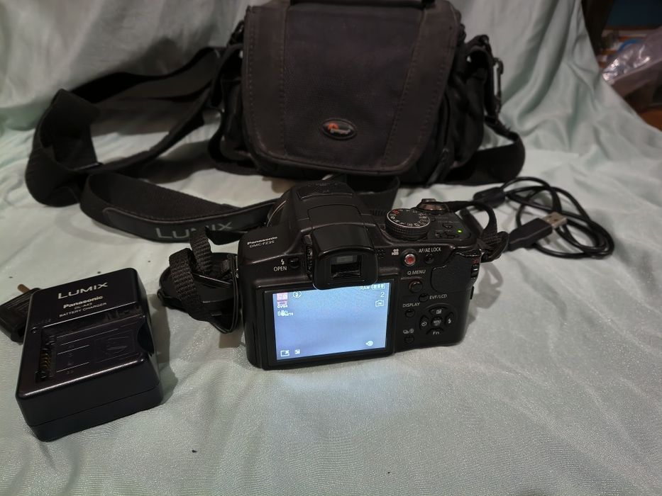 Panasonic LUMIX DMC-FZ35