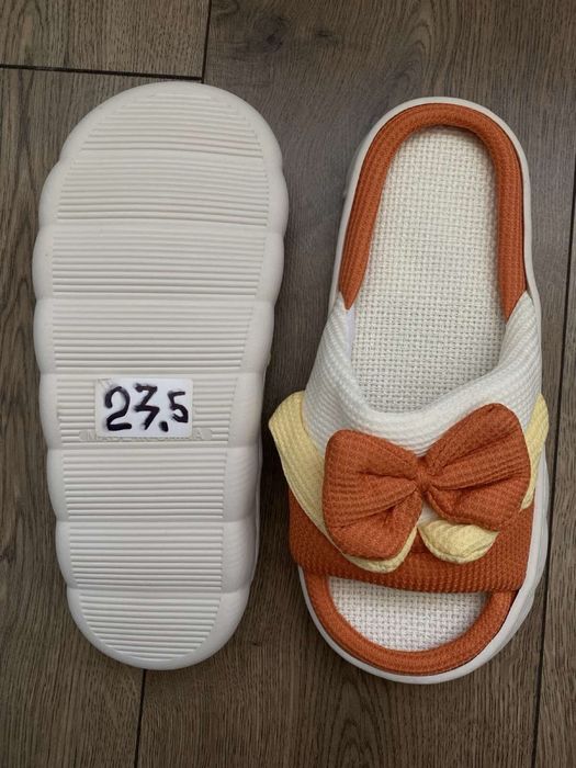 Тапочки жіночі нові