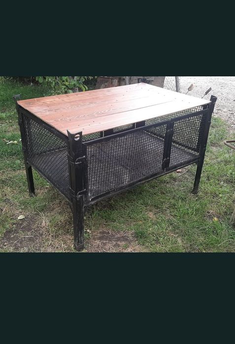 Klatka . Króliki gratis.