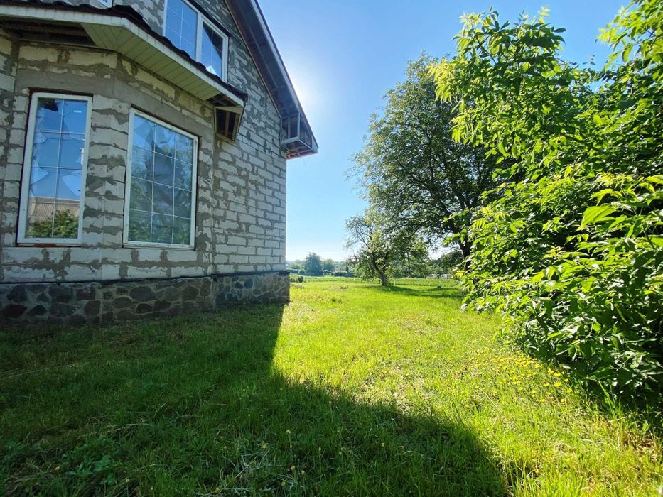 Будинок в центрі Макарова під ремонт, без комісії