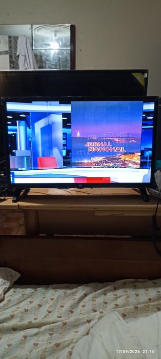 TV Smart 24 polegadas , nova