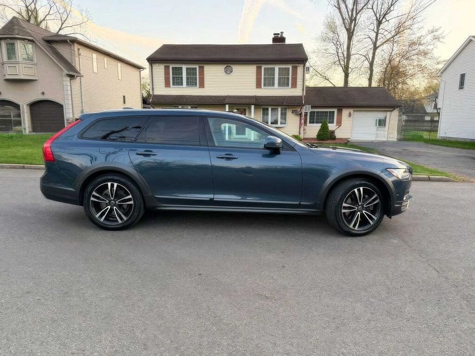 Volvo V90      2018