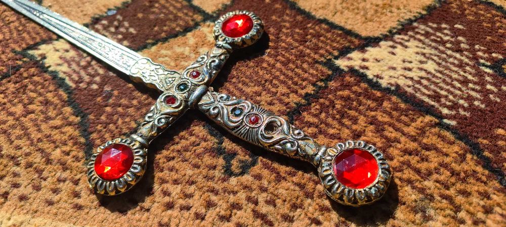 Італійський сувенірний стилет