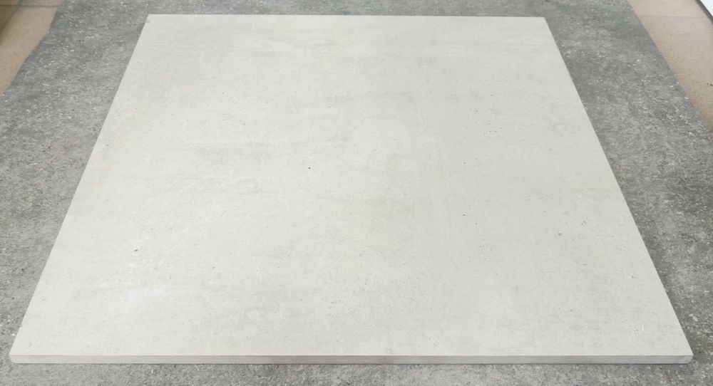 Gres podłogowy 13 mm szkliwiony mat 60x60