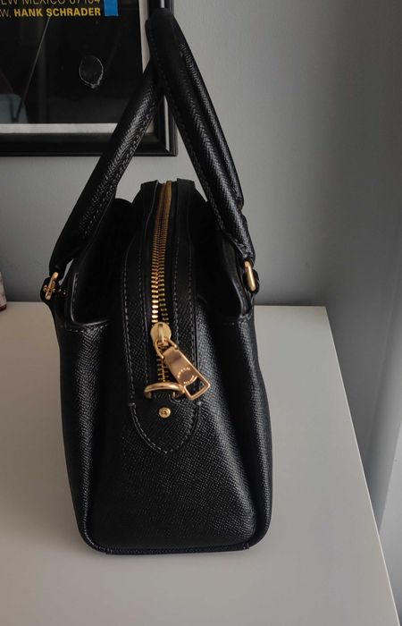 Mala Coach Mini Darcie Carryall em pele preta
