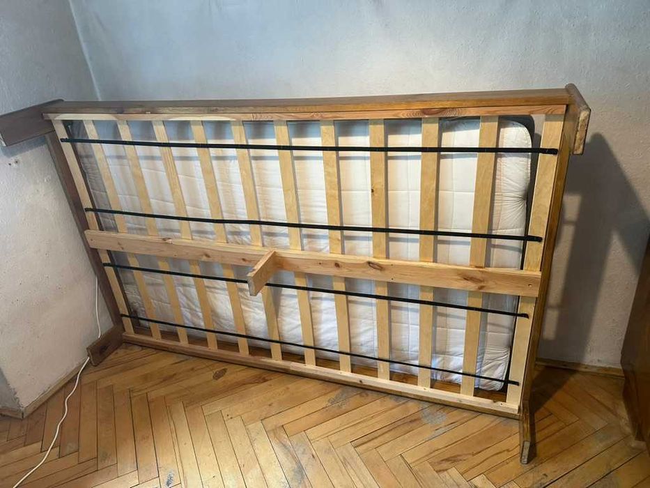 Łóżko drewniane 120×200 cm ze stelażem – solidne