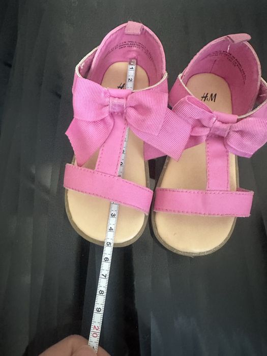 Босоніжк H&M для дівчинки