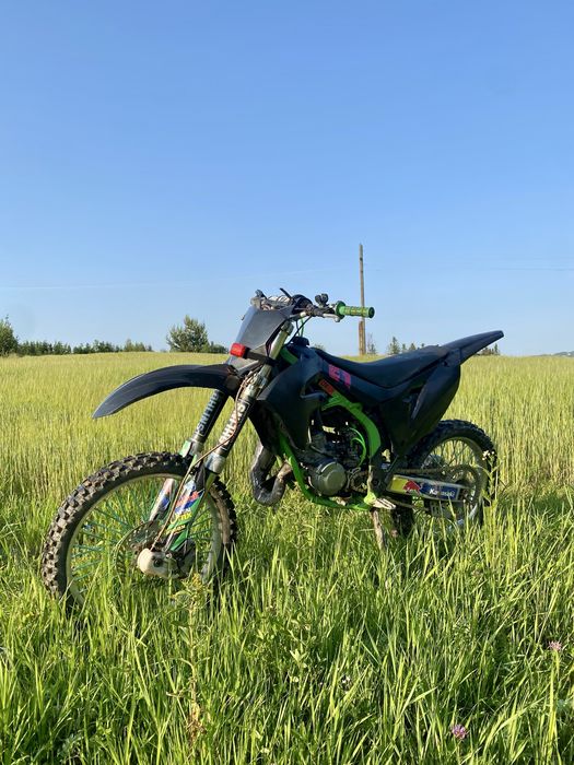 Продам Kawasaki kx 125 . 2Т
