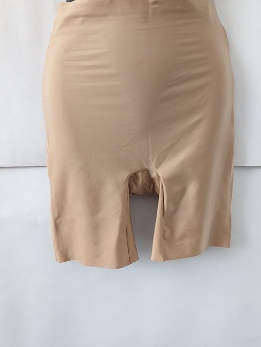 H&M труси, корегуюча білизна, утягуюча білизна, утяжка, тілесні