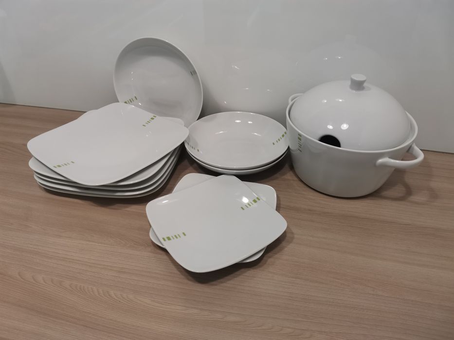 Serwis obiadowy Wawel biała porcelana stan bdb