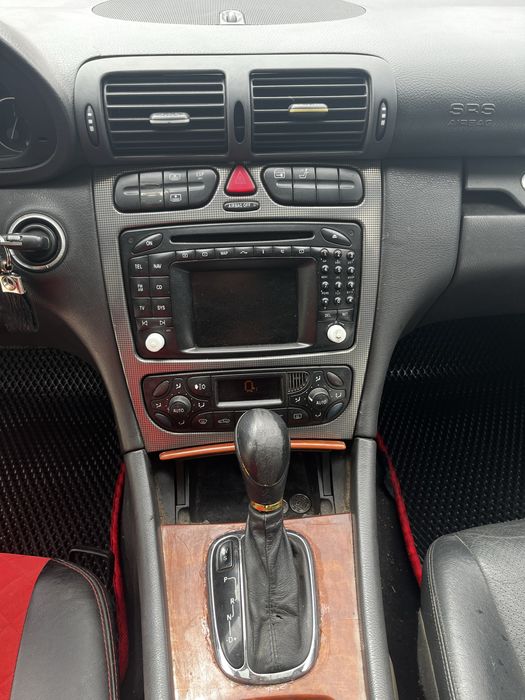Мерседес 2,2дизель w203