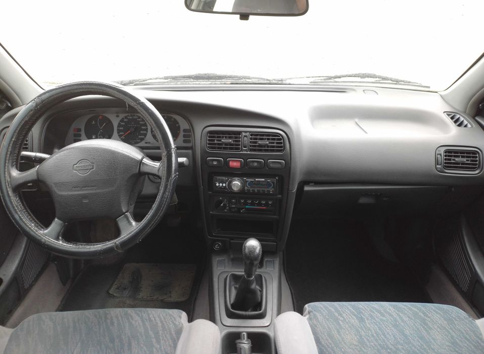 Nissan Primera 1.6 Sri