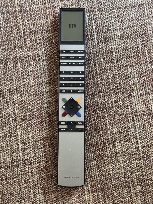 Bang & Olufsen BeoVision Avant 55” com Base Motorizada Original – Imagem Perfeita, Som com Avaria - Inclui comando original
