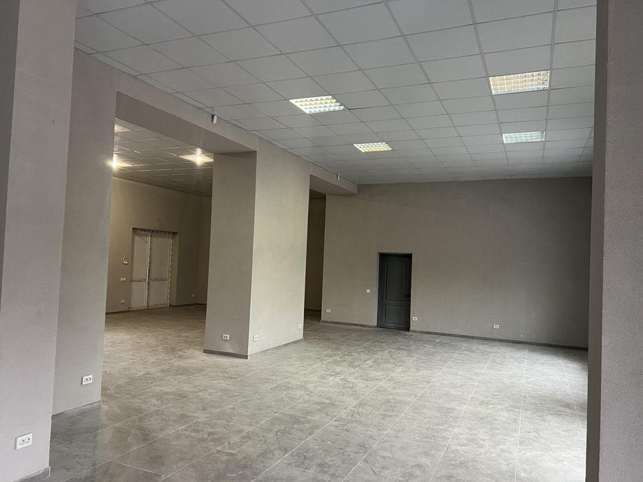 продаж комерційної нерухомості