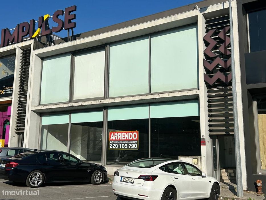 Loja com Grande Montra | Excelente Visibilidade | Braga | Ferreiros