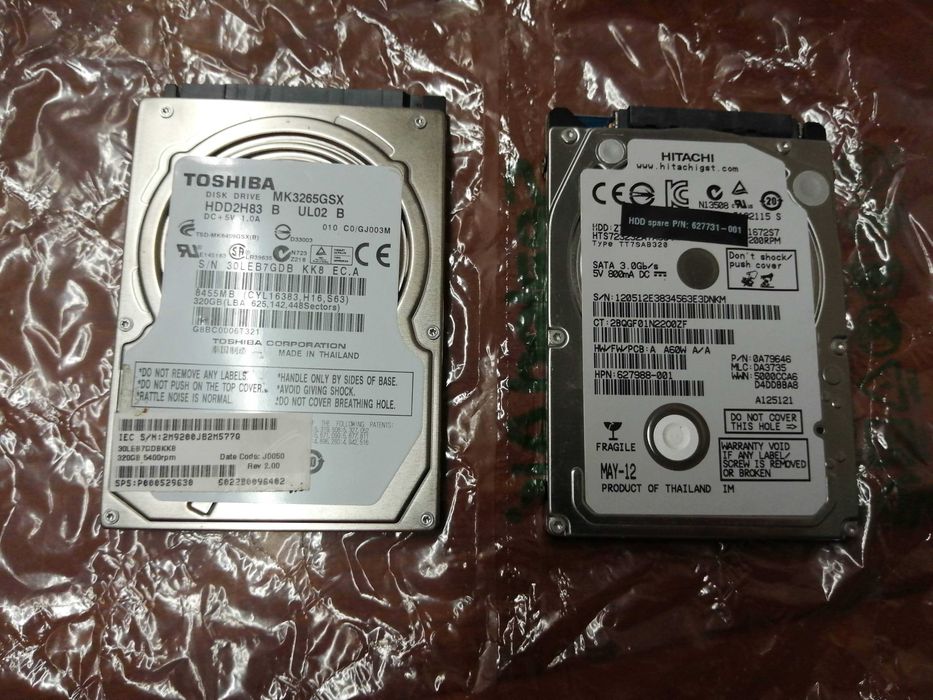 2 Discos 2,5" SATA _ 300Gb