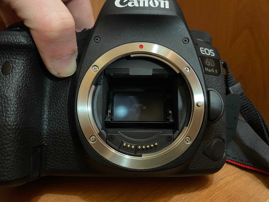 Фотоапарат Canon EOS 6D Mark II + два проф об’єктива + сумка Manfrotto