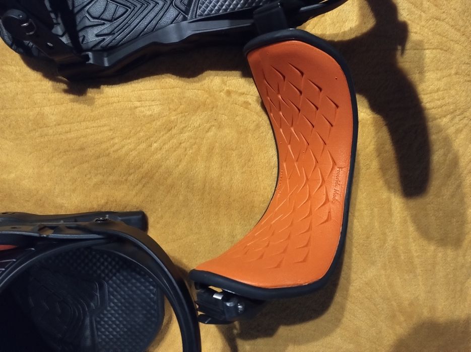 Nowe Wiązania Snowboardowe Jones Orion Mtn M 40-43 eu, Flex 4-7.