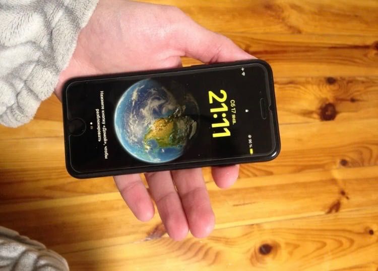 Iphone se 2020 ідевльний стан